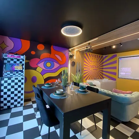 アパート Capsule Illusion - Switch 2 - Centre モンス