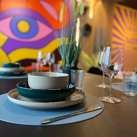 アパート Capsule Illusion - Switch 2 - Centre *