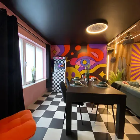 Capsule Illusion - Switch 2 - Centre アパート