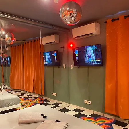 Capsule Illusion - Switch 2 - Centre