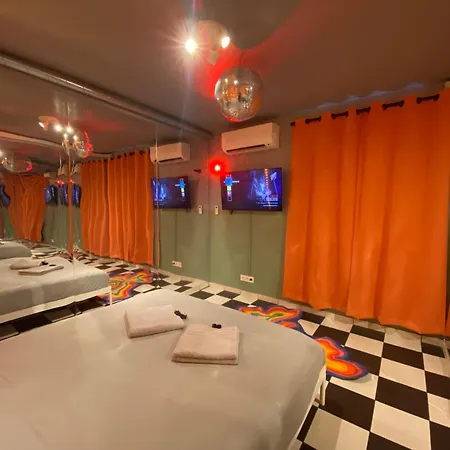 アパート Capsule Illusion - Switch 2 - Centre *