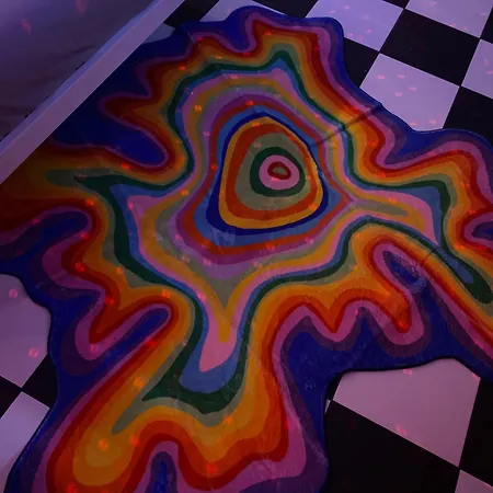 Capsule Illusion - Switch 2 - Centre アパート モンス