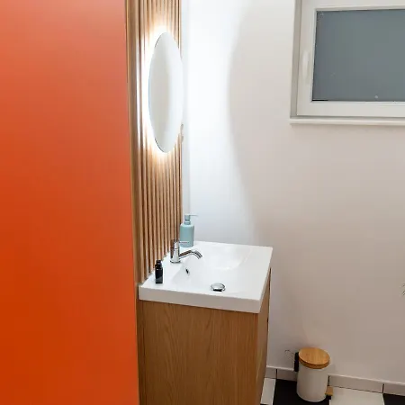 Apartment Capsule Illusion - Switch 2 - Centre Mons