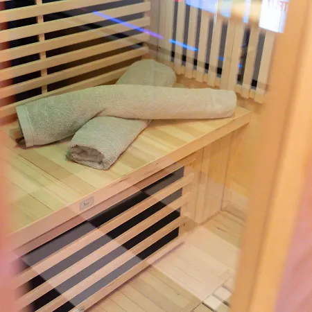 Capsule Illusion - Switch 2 - Centre Apartment