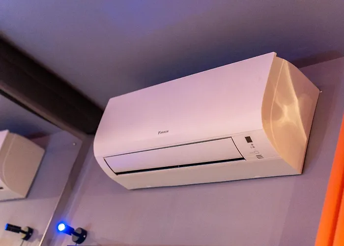 Capsule Illusion - Switch 2 - Centre Lägenhet Mons