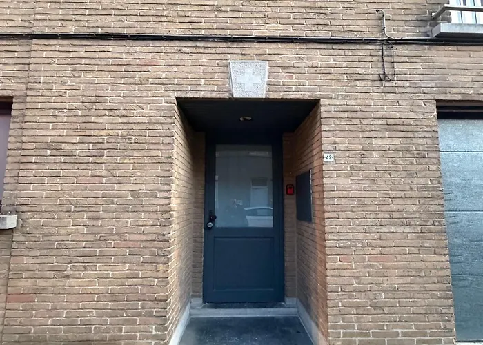 Capsule Illusion - Switch 2 - Centre